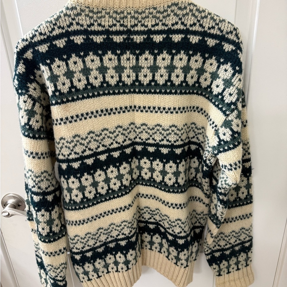 Scance Pure New Wool Size M Button Cardigan Sweater Chowican Geometric pattern. - Picture 2 of 8